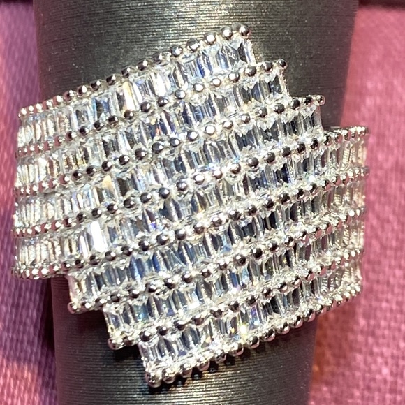 Bella Luce Ring - Picture 6 of 16